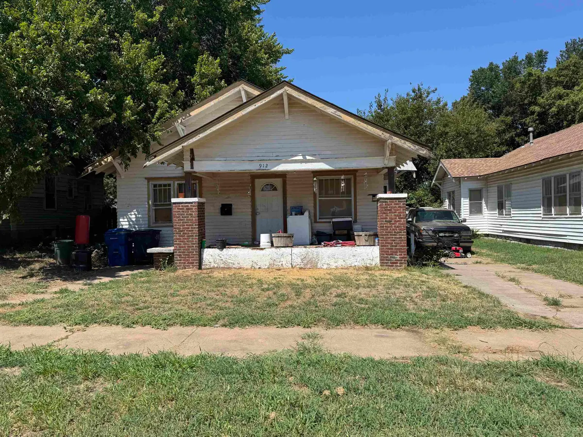 912 E maple, Enid, OK 73701 - #1