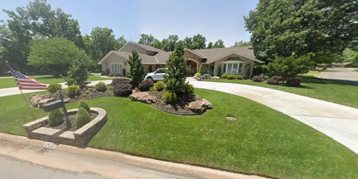 2420 Rockwood Rd, Enid, OK 73703 - #1