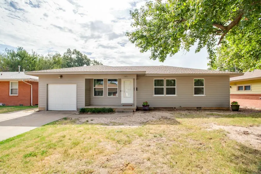 1521 Chickasaw Dr, Enid, OK 73703 - #2