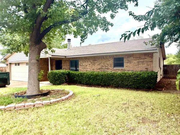 2912 Edgewater, Woodward, OK 73801