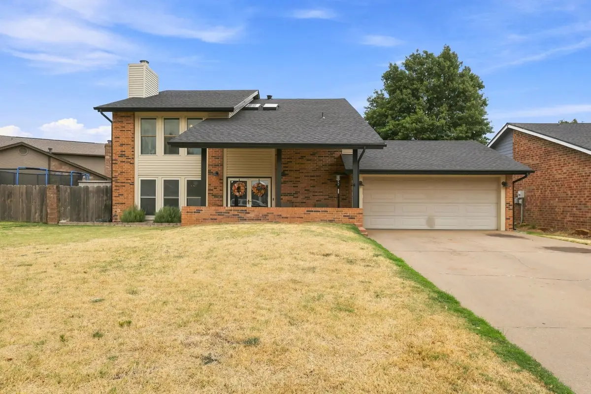 3522 Lakeshore, Enid, OK 73703 - #1