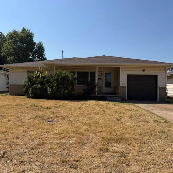 725 W Hickory Ave, Enid, OK 73701