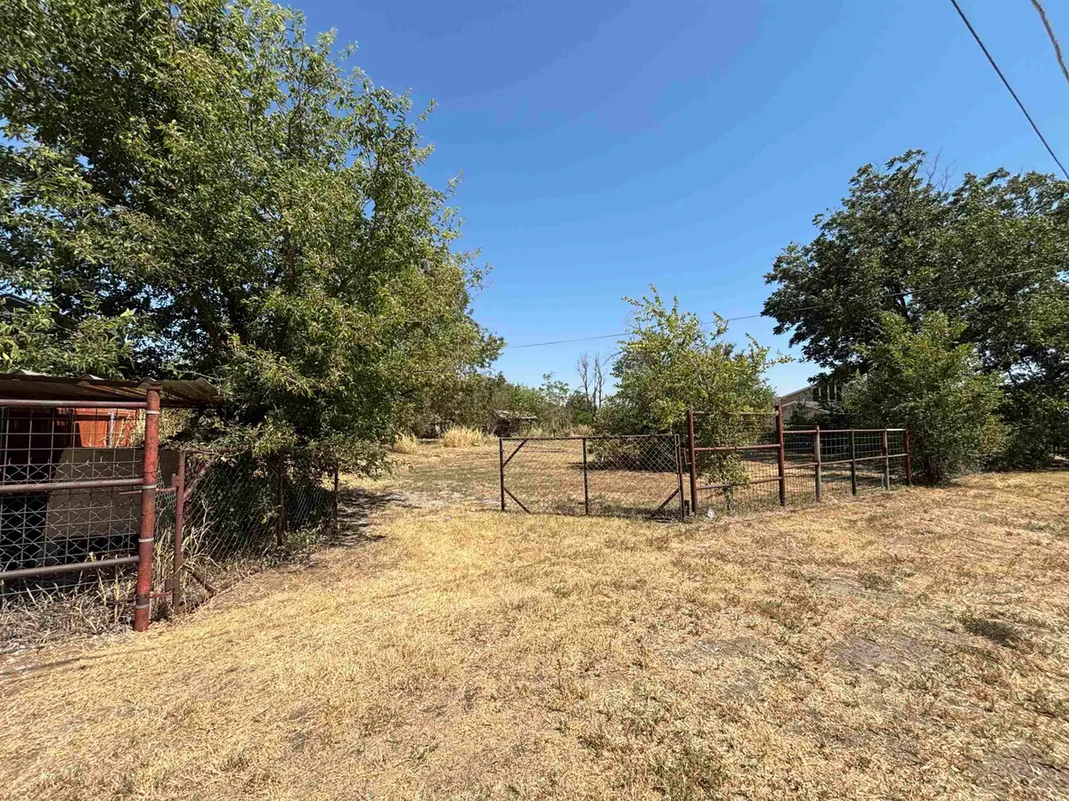 2202 Norman Rd, Enid, OK 73703 - #1