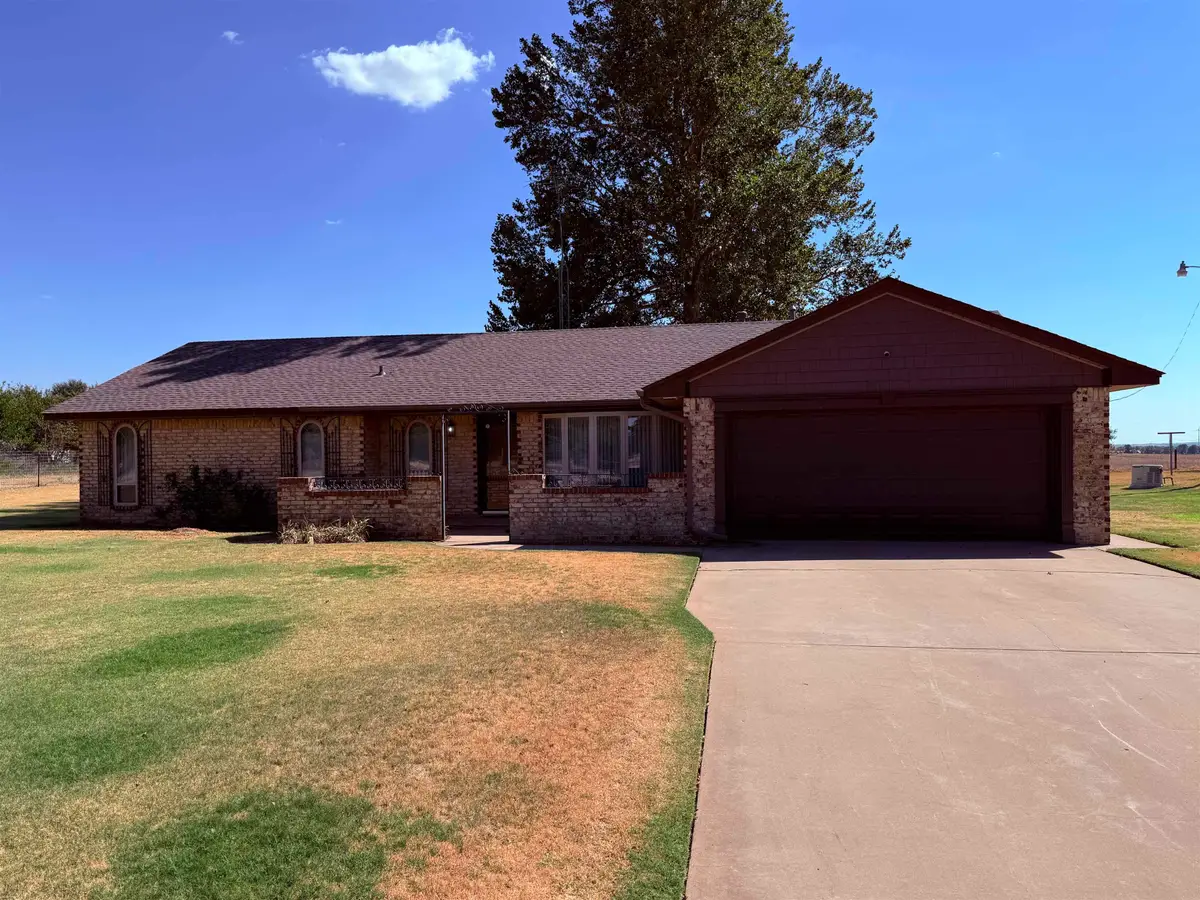 256213 Airport Rd, Watonga, OK 73772 - #1