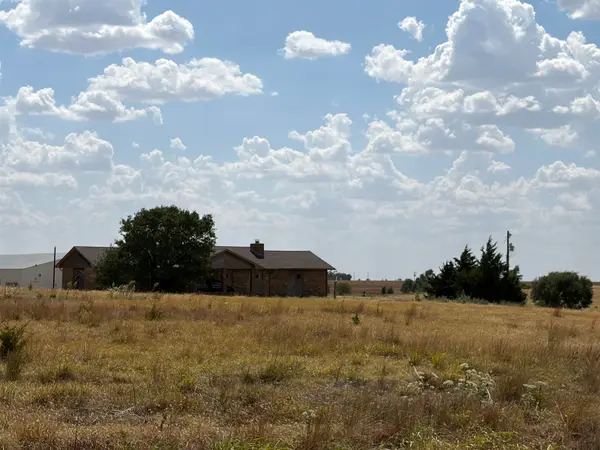 11402 W Centennial Rd, Carrier, OK 73703-2013