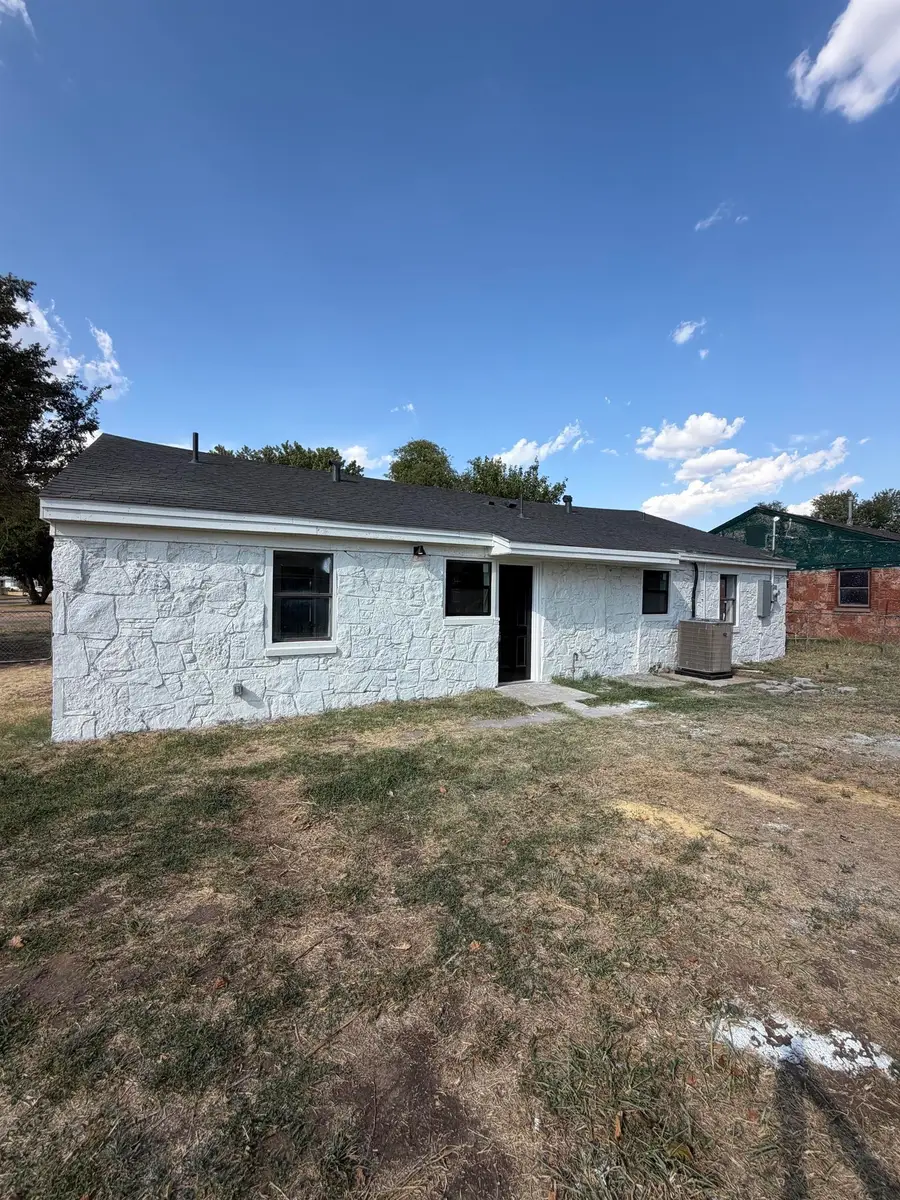 1325 Ritchie Ave, Enid, OK 73701 - #2