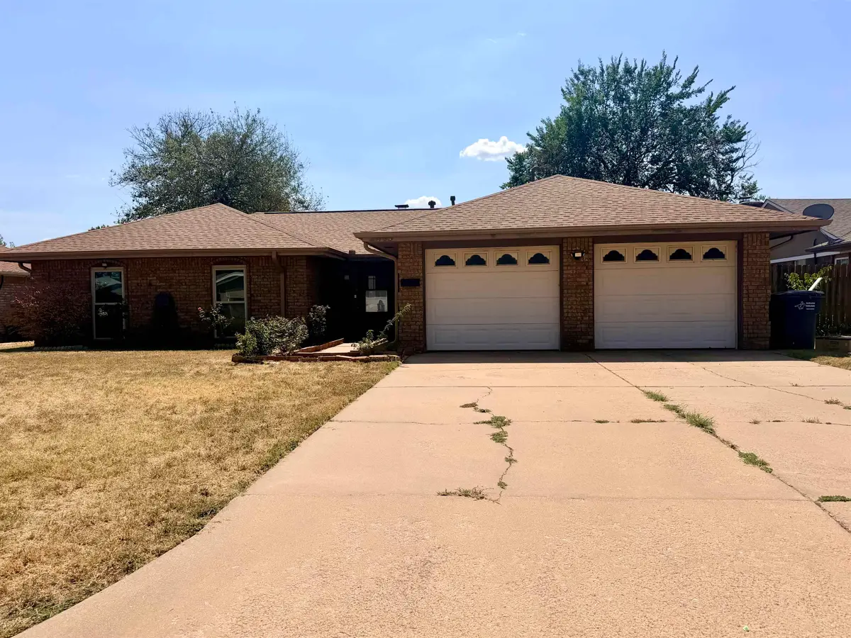 2605 Indian Drive, Enid, OK 73703 - #1