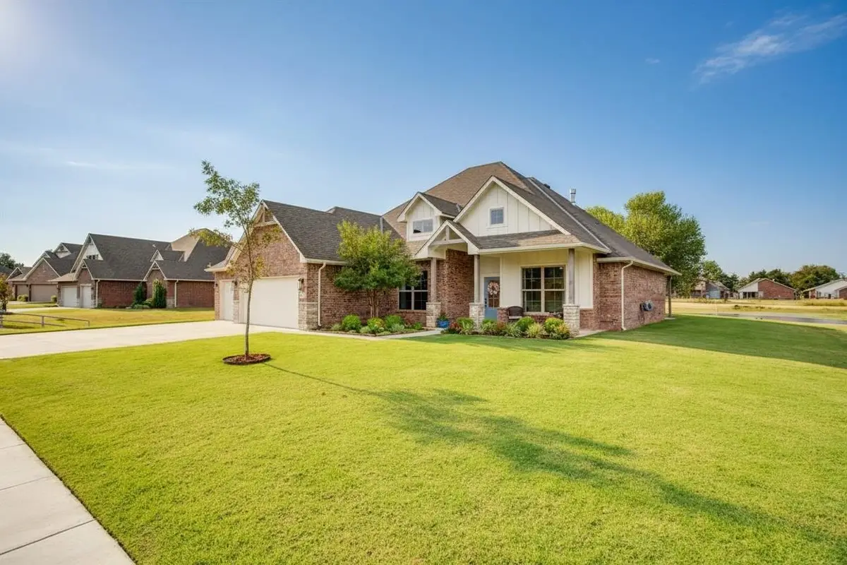 4823 Sawgrass Ln, Enid, OK 73703-7055 - #1