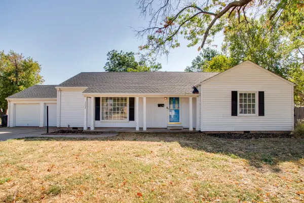 1202 Sunset Ave, Enid, OK 73703