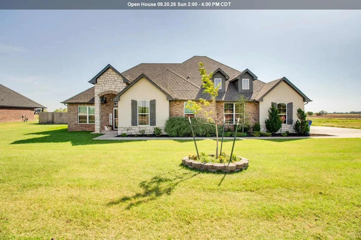 7005 Chisholm Ranch Dr, Enid, OK 73703 - #1