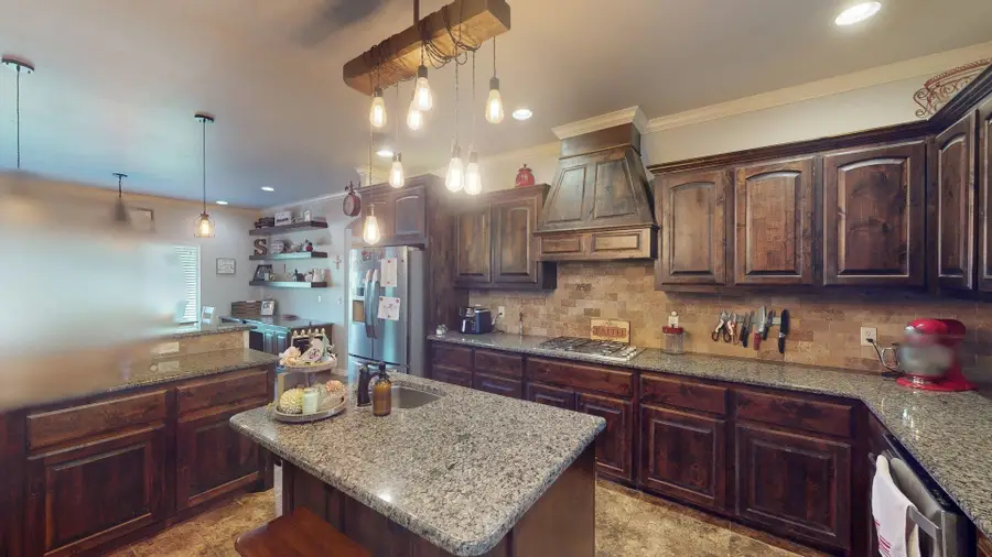 3447 Scissortail Dr, Woodward, OK 73801 - #2