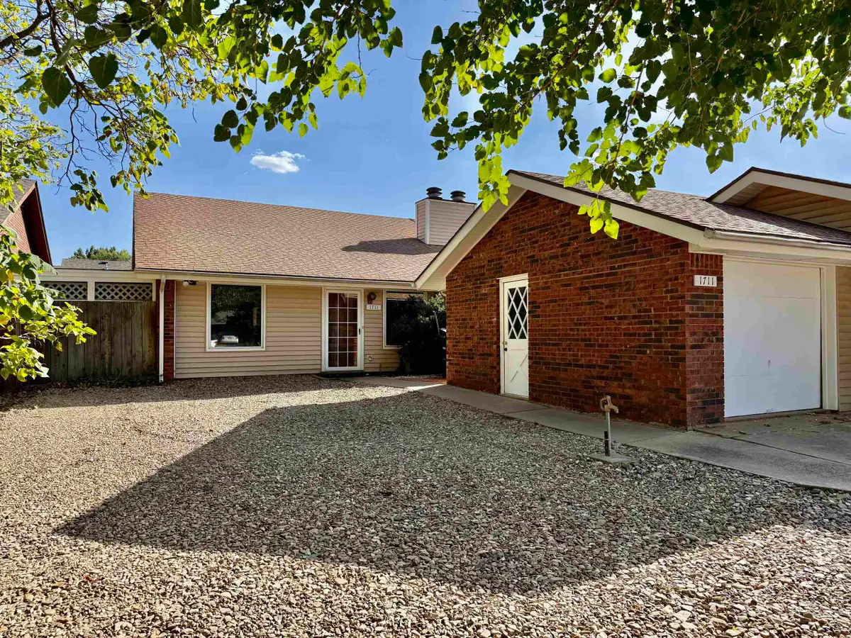 1711 Surrey Ln, Enid, OK 73703 - #1