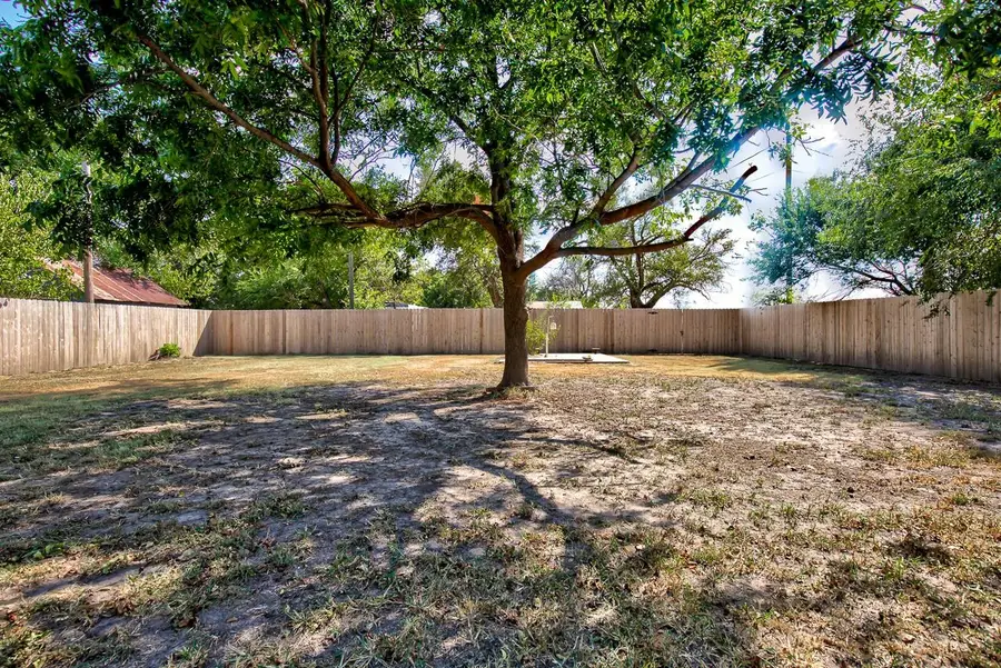 519 W Cherokee, Garber, OK 73738 - #3