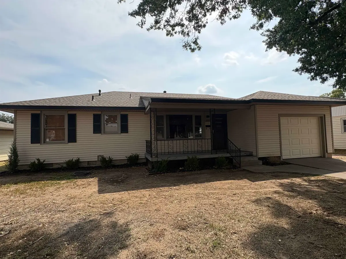 709 W Palm, Enid, OK 73701 - #1