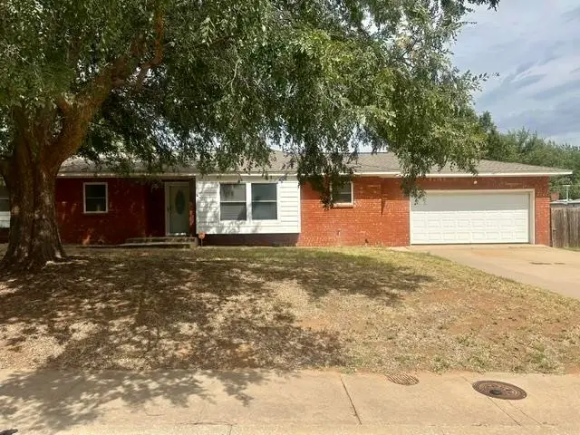 3422 Scissortail Dr, Woodward, OK 73801 - #2