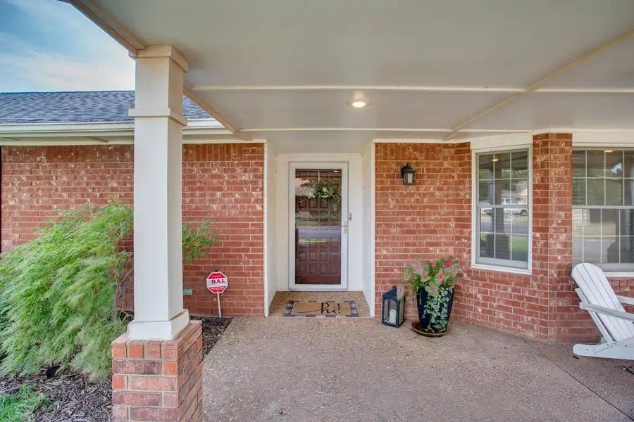 1009 Briar Ridge Rd, Enid, OK 73703 - #3