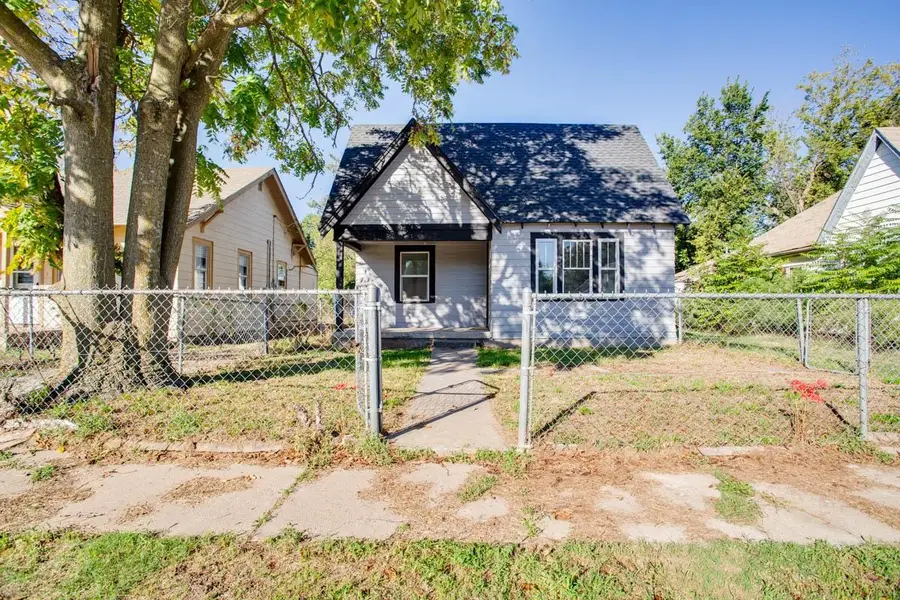 572 N Davis St, Enid, OK 73701 - #2