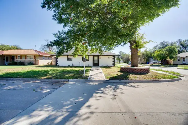 1301 N Ferguson St, Enid, OK 73701