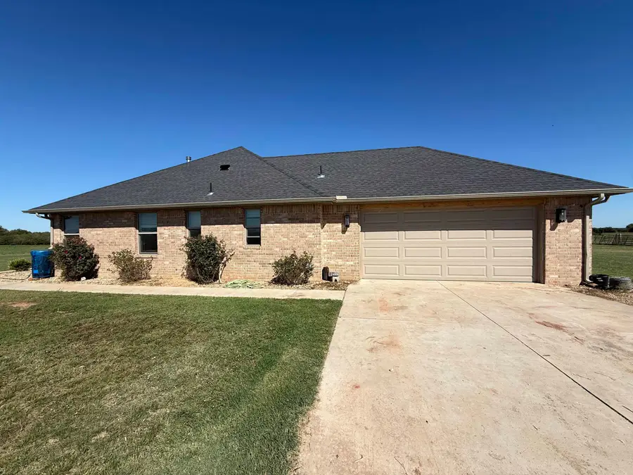 21114 E Centennial Rd, Garber, OK 73738-2114 - #2