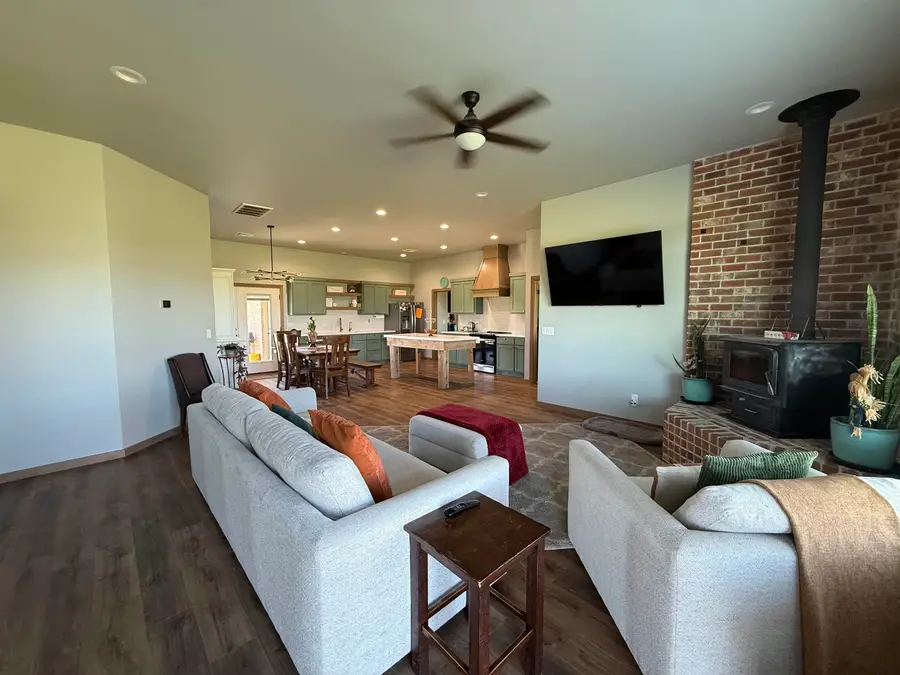 21114 E Centennial Rd, Garber, OK 73738-2114 - #3