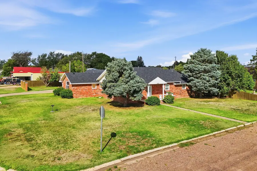 102 N Jackson, Hooker, OK 73945 - #2