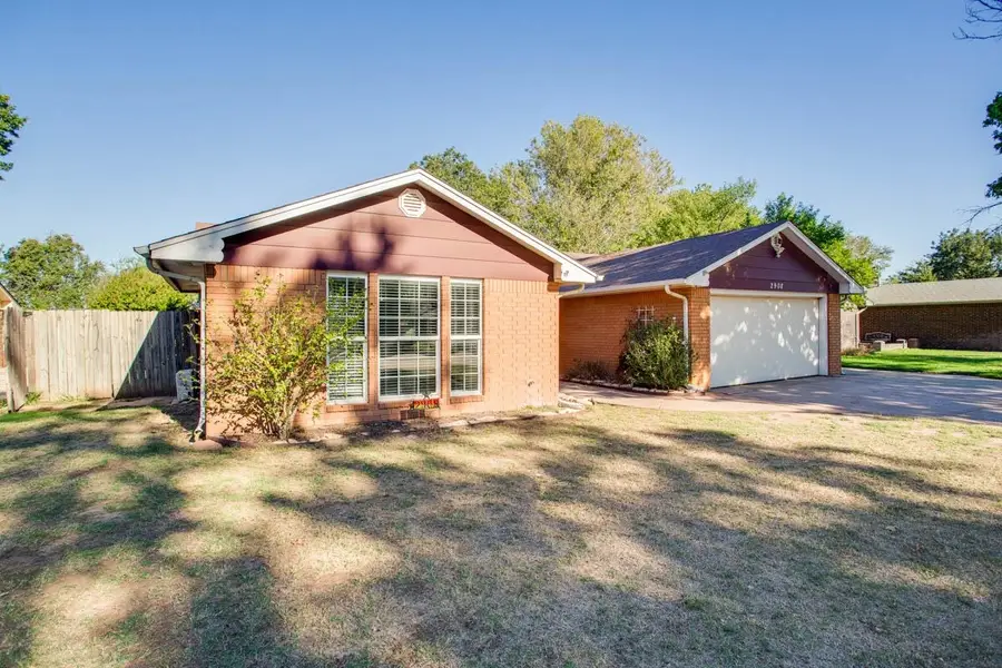 2908 Sunnybrook LN, Enid, OK 73703 - #2