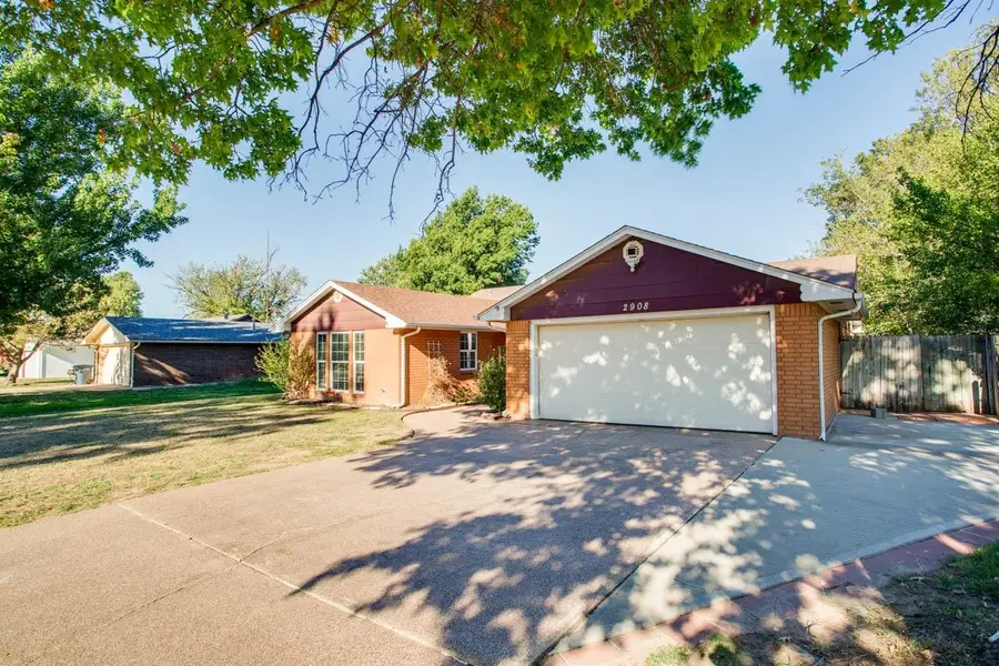 2908 Sunnybrook LN, Enid, OK 73703 - #3