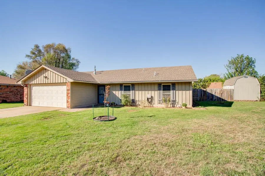 2914 Franklin Cir, Enid, OK 73703 - #2