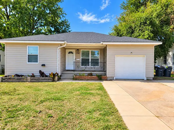 1706 Field Dr, Enid, OK 73703