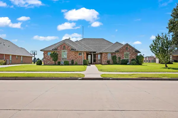 5209 Deerfield Ave, Enid, OK 73703