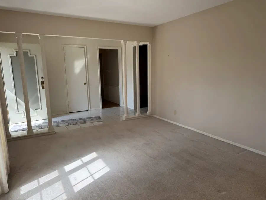 1904 Live Oaks, Enid, OK 73703 - #3
