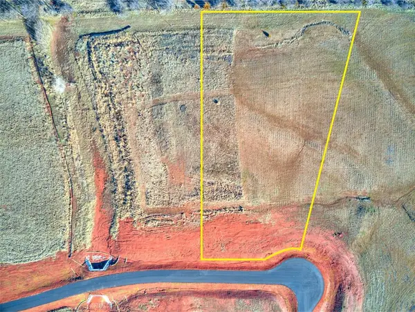 8565 NW 210th Road, Edmond, OK 73025