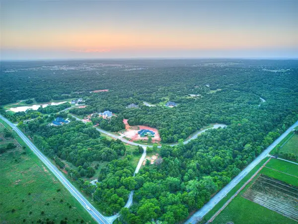 7000 Split Fence Lane, Edmond, OK 73034