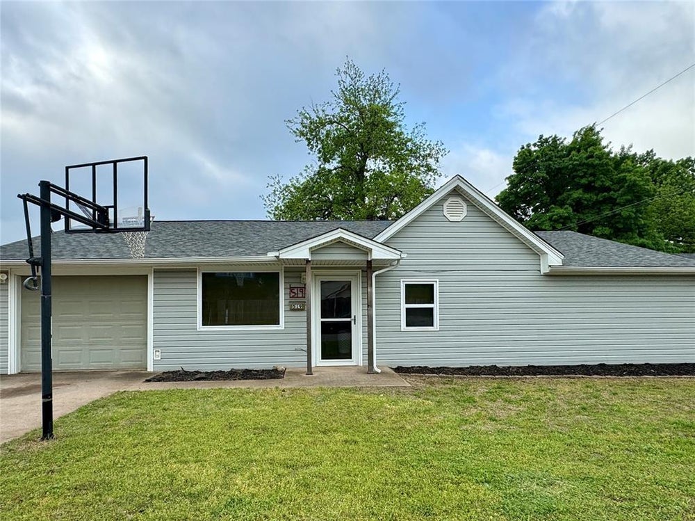 519 W Virginia Avenue, Chickasha, OK 73018 ERA