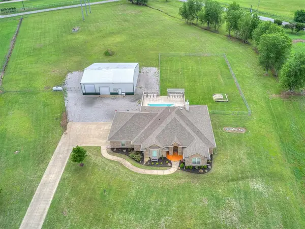 2858 Fields Road, El Reno, OK 73036