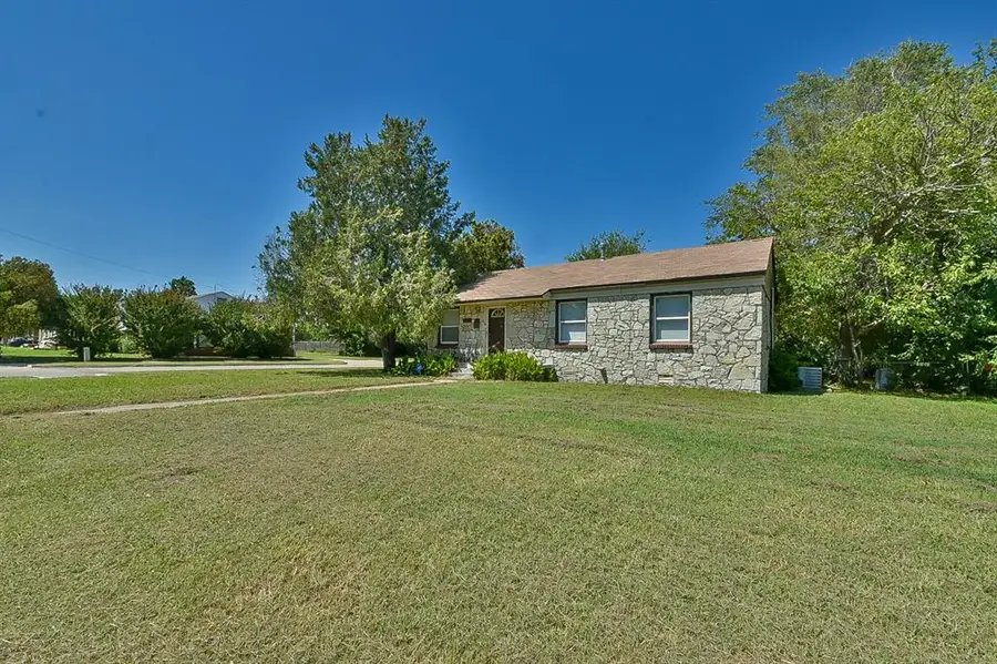 501 E Showalter Drive, Midwest City, OK 73110 - Image #2