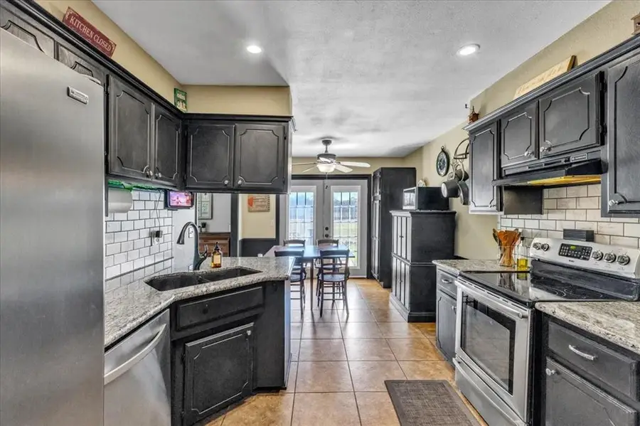 11212 N Ann Arbor Avenue, Oklahoma City, OK 73162 - #2