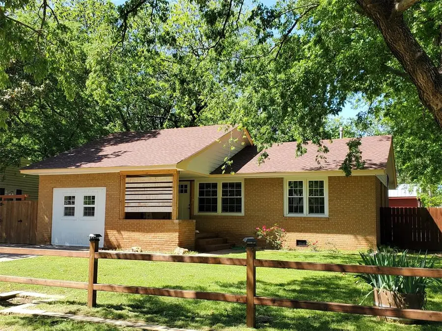 1021 W Apache Street, Norman, OK 73069 - #2