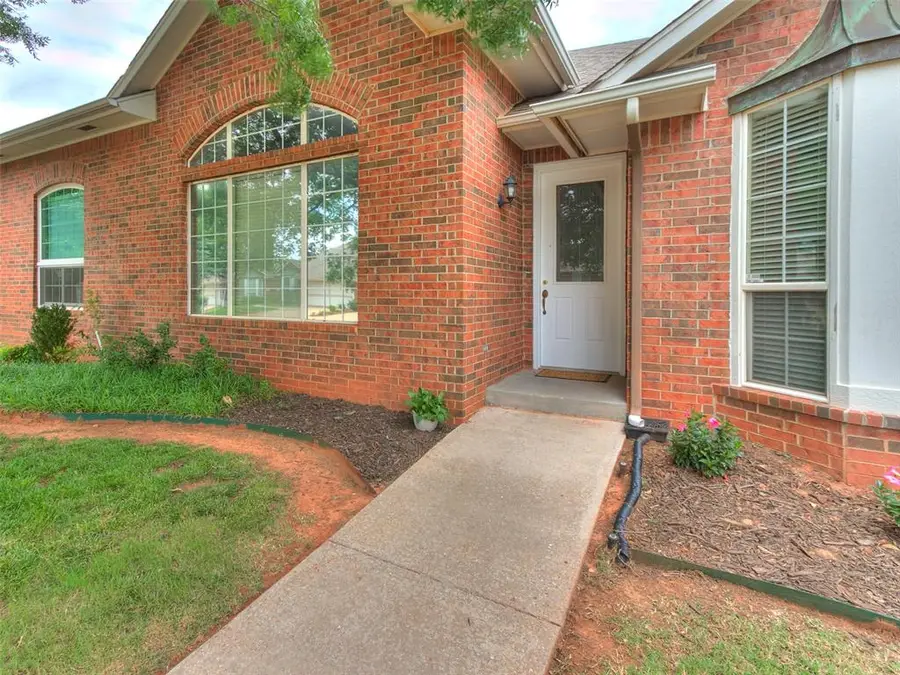 15524 Swallowtail Drive, Edmond, OK 73013 - #3