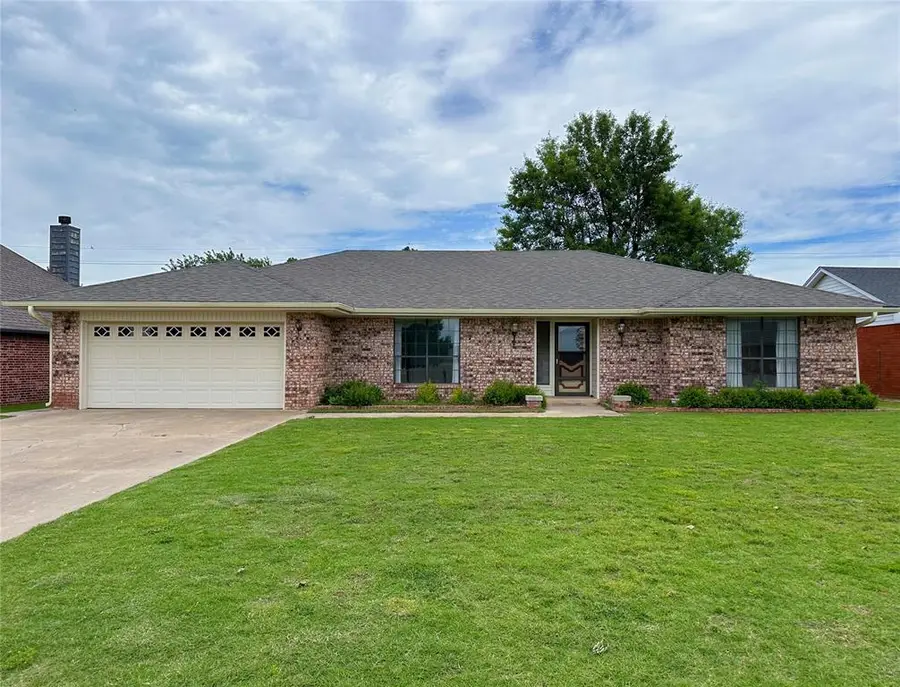 715 N Max, Hinton, OK 73047 - Image #2