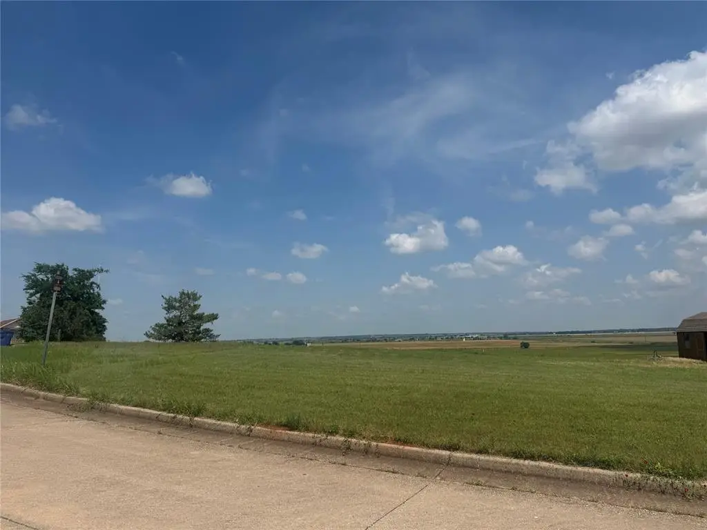 NE Ridgewood Drive, Lindsay, OK 73052 - Image #1