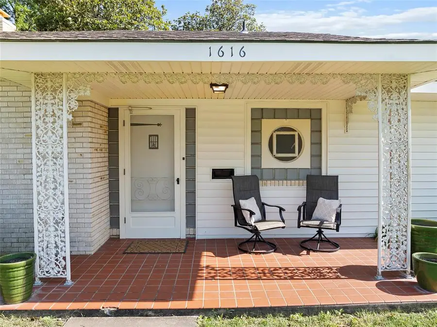 1616 SW 6th Avenue, Ardmore, OK 73401 - Image #2