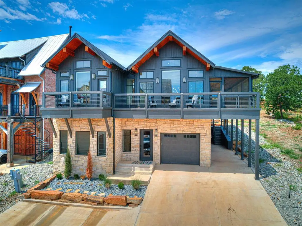 111 Lower Green Way, Carlton Landing, OK 74432 - Image #1