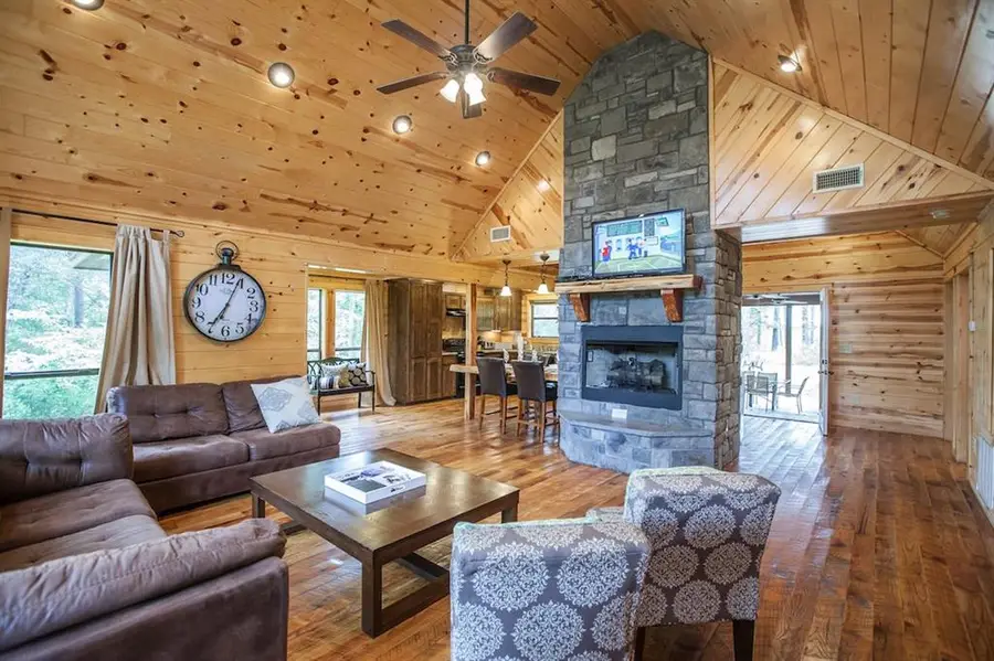 165 Huckleberry Trail, Broken Bow, OK 74728 - #2