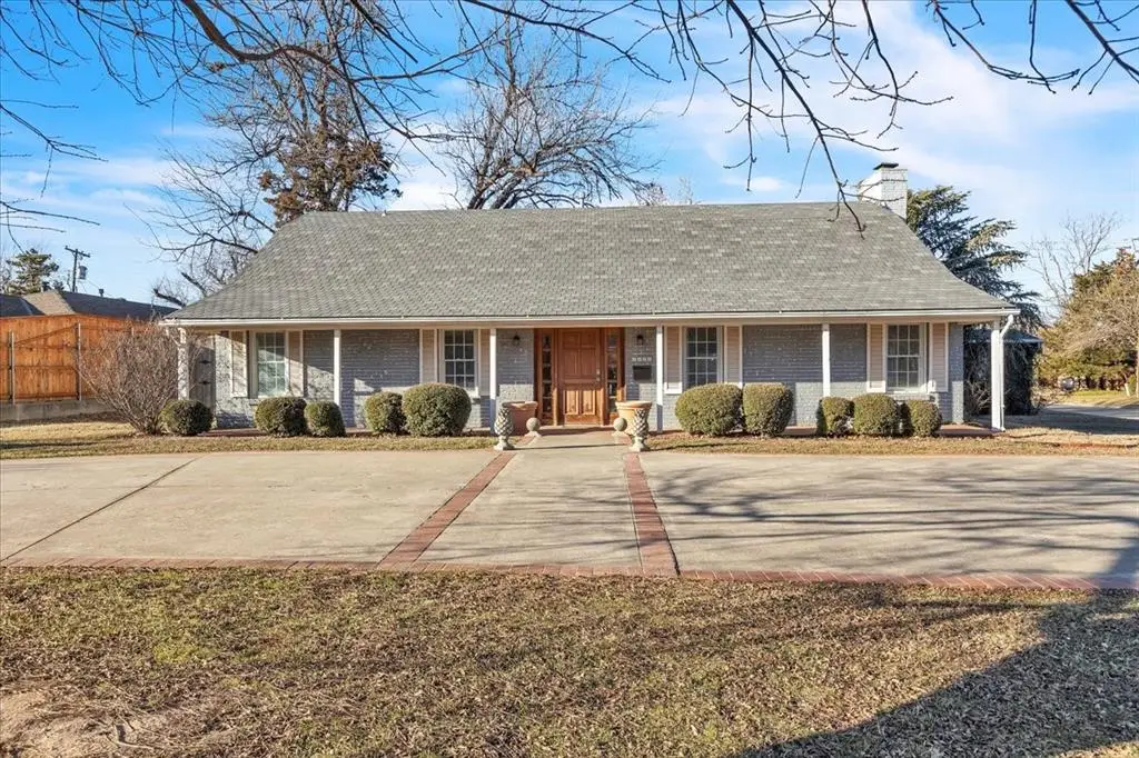 1801 Drakestone Avenue, Nichols Hills, OK 73120 - Image #1