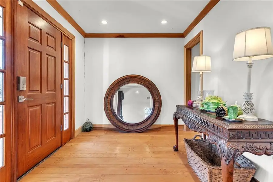 1801 Drakestone Avenue, Nichols Hills, OK 73120 - Image #3