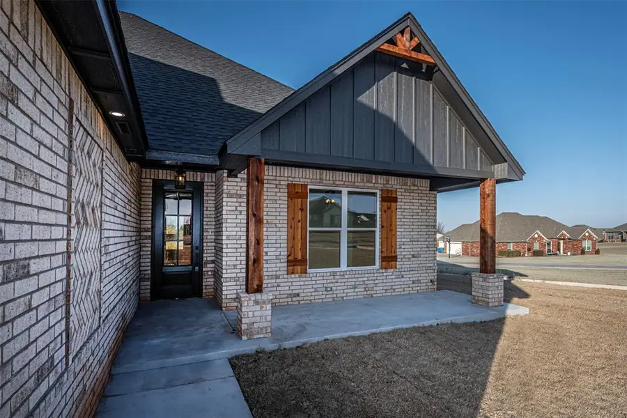 1127 Deer Ridge, Tuttle, OK 73089 - Image #2