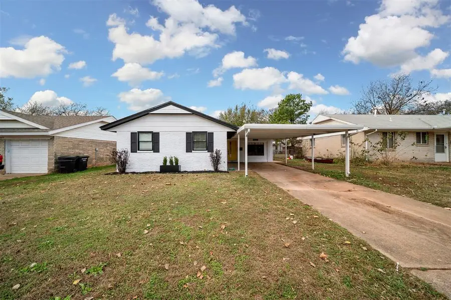 1119 Berwyck Drive, Moore, OK 73160 - Image #2