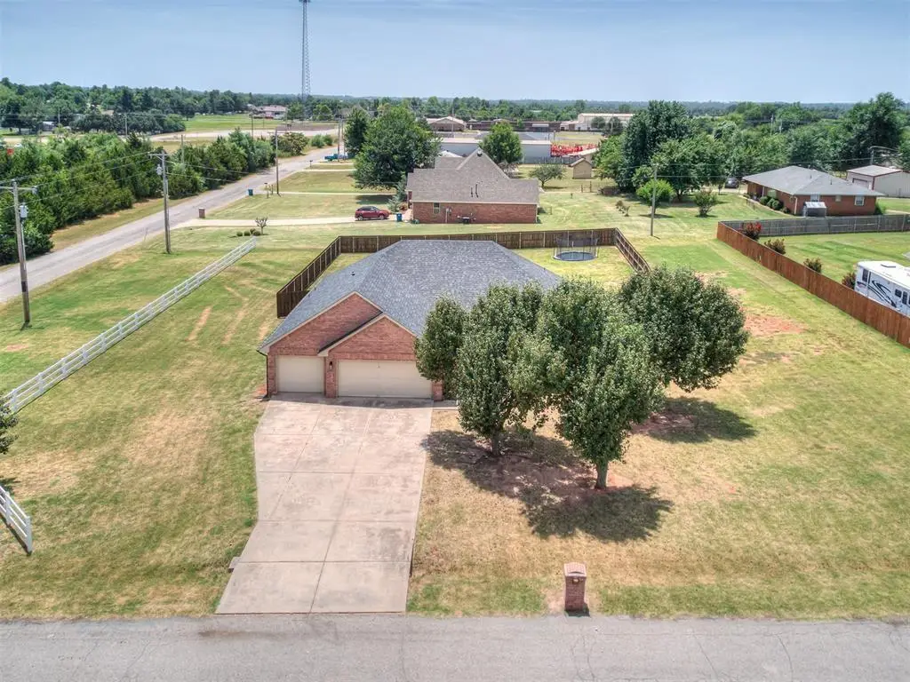 6910 Rolling Meadows, Tuttle, OK 73089 - Image #1