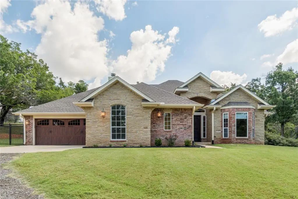 2351 E Lakewood Drive, Guthrie, OK 73044 - Image #1